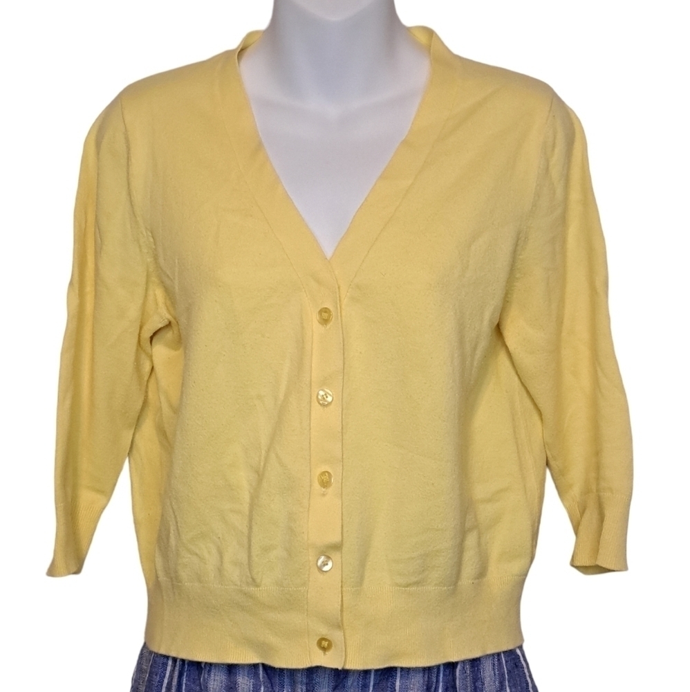 ROSIE GLOW - Y2K - Vintage - Yellow 5- Button Cardigan - 3/4 Sleeve - Med - EUC